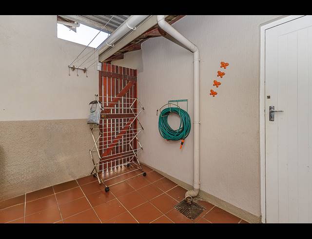 4 BEDROOM SIMPLEX FOR SALE IN WESTVILLE